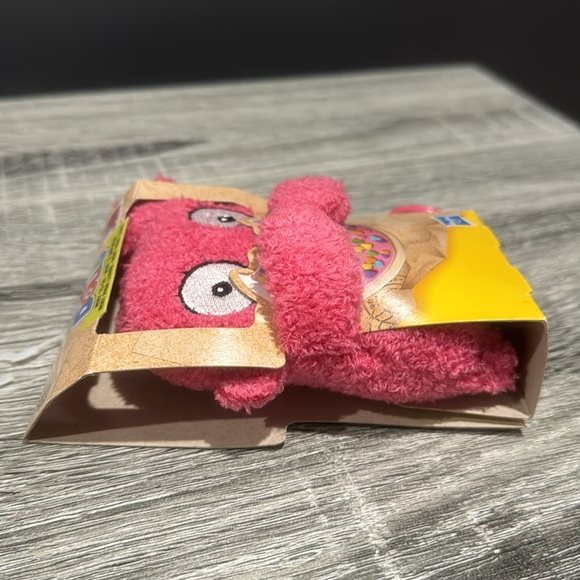 NEW: Uglydolls: Moxy to-Go - Stuffed Plush Clip Toy - Picture 3 of 7